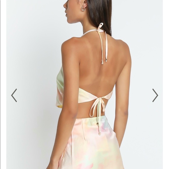SHOWPO - Halter top, open back - IN YELLOW TIE DYE - Picture 7 of 7